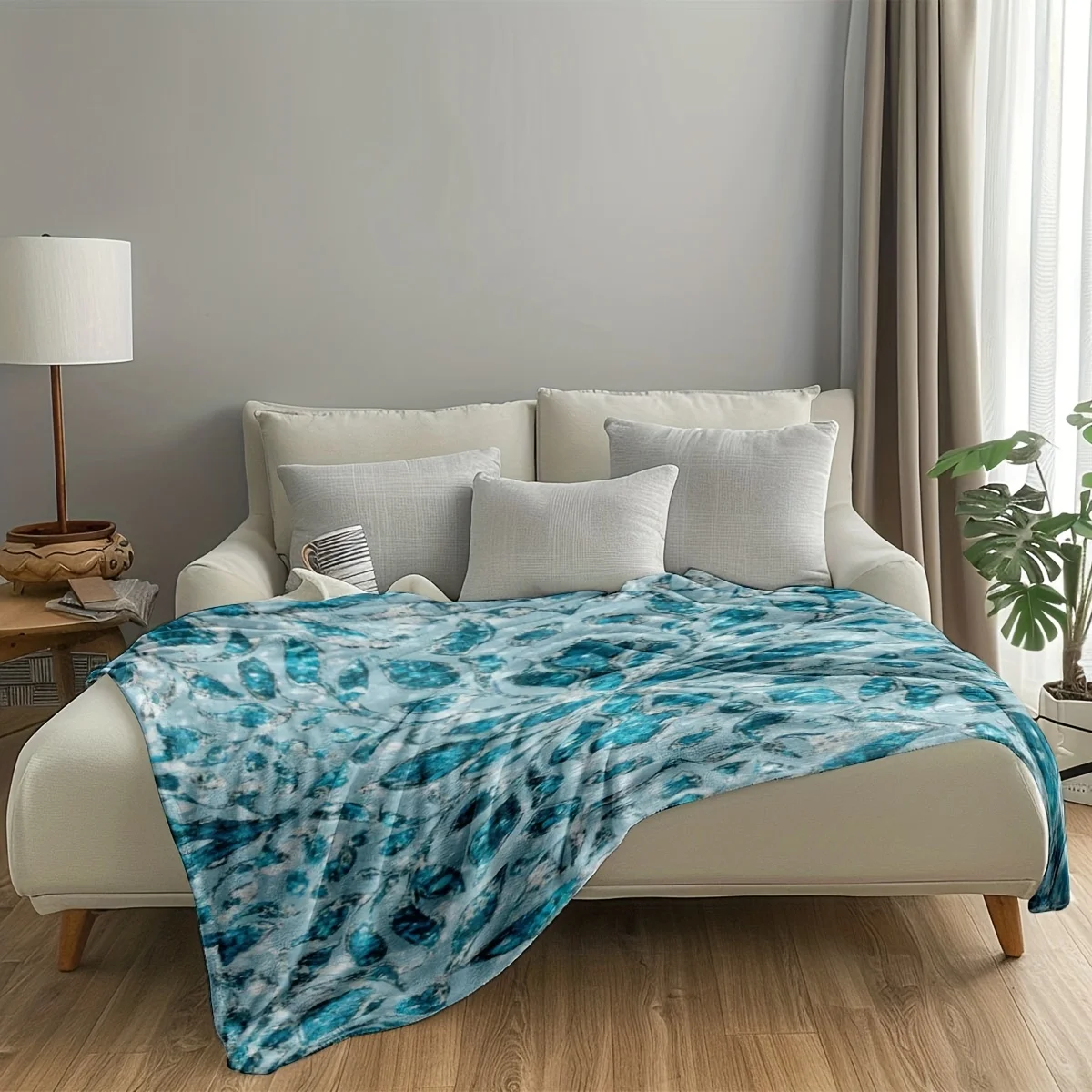 Blue Floral Mandala Themed Flannel Blanket, Printed with Blue Floral Mandala Pattern, Fresh and Elegant, Unisex, Suitable for Of
