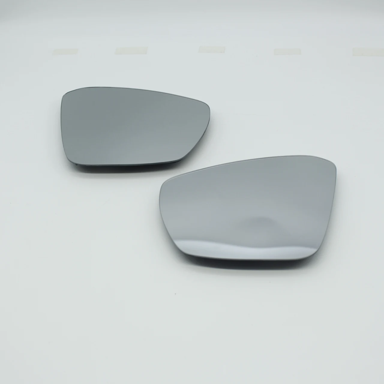 مرآة الجناح الجانبي المسخن لباب السيارة ، مرآة زجاجية بديلة لـ VW ، صفيحة خلفية