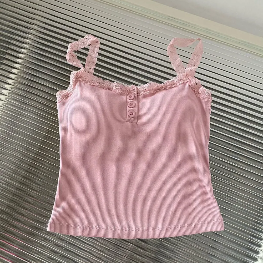 High Quality Cotton Lace Camisole Breathable Lace Trim Crop Top Solid Color Underwear with Chest Pad