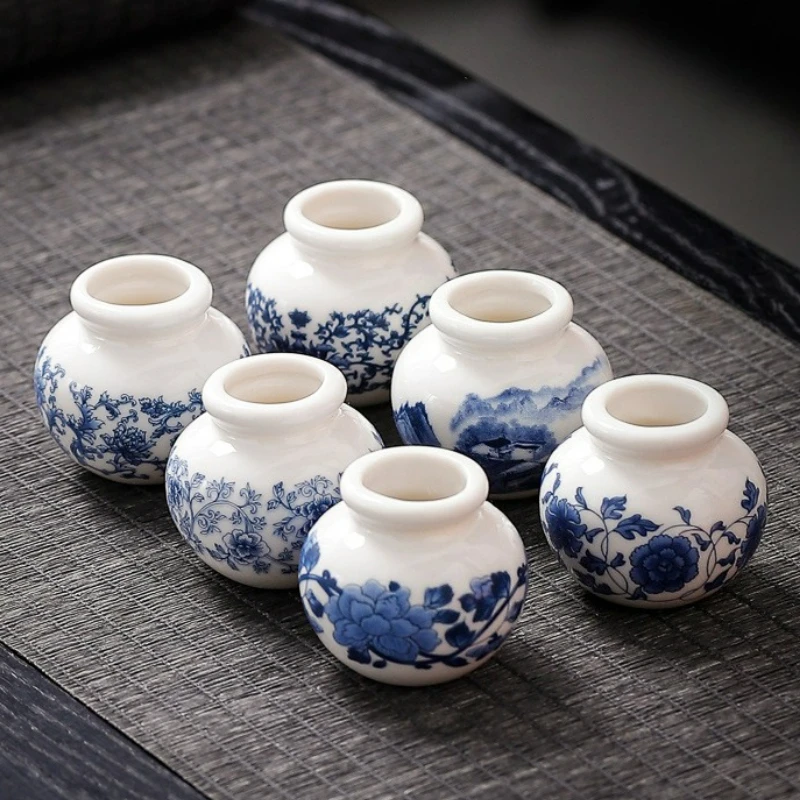 

Ceramic Mini Vase Chinese Vintage Blue and White Flower Vases Home Shelf Bedroom Room Plant Flower Container Table Ornaments New