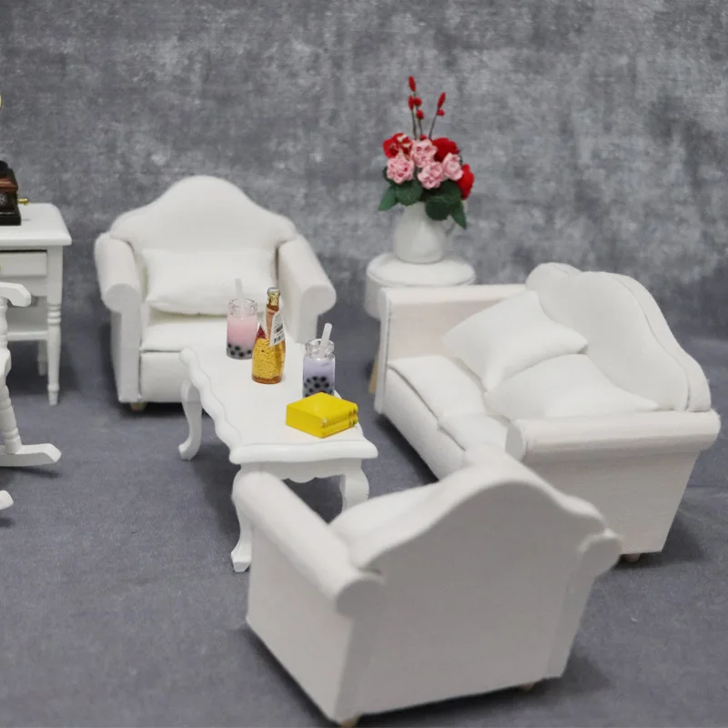 عرض ساخن 1:12 أثاث مصغر لبيت الدمى - طقم أريكة غرفة المعيشة مكون من 3 قطع باللون الأبيض النقي مع 4 وسائد ديكور للمشهد الصغير