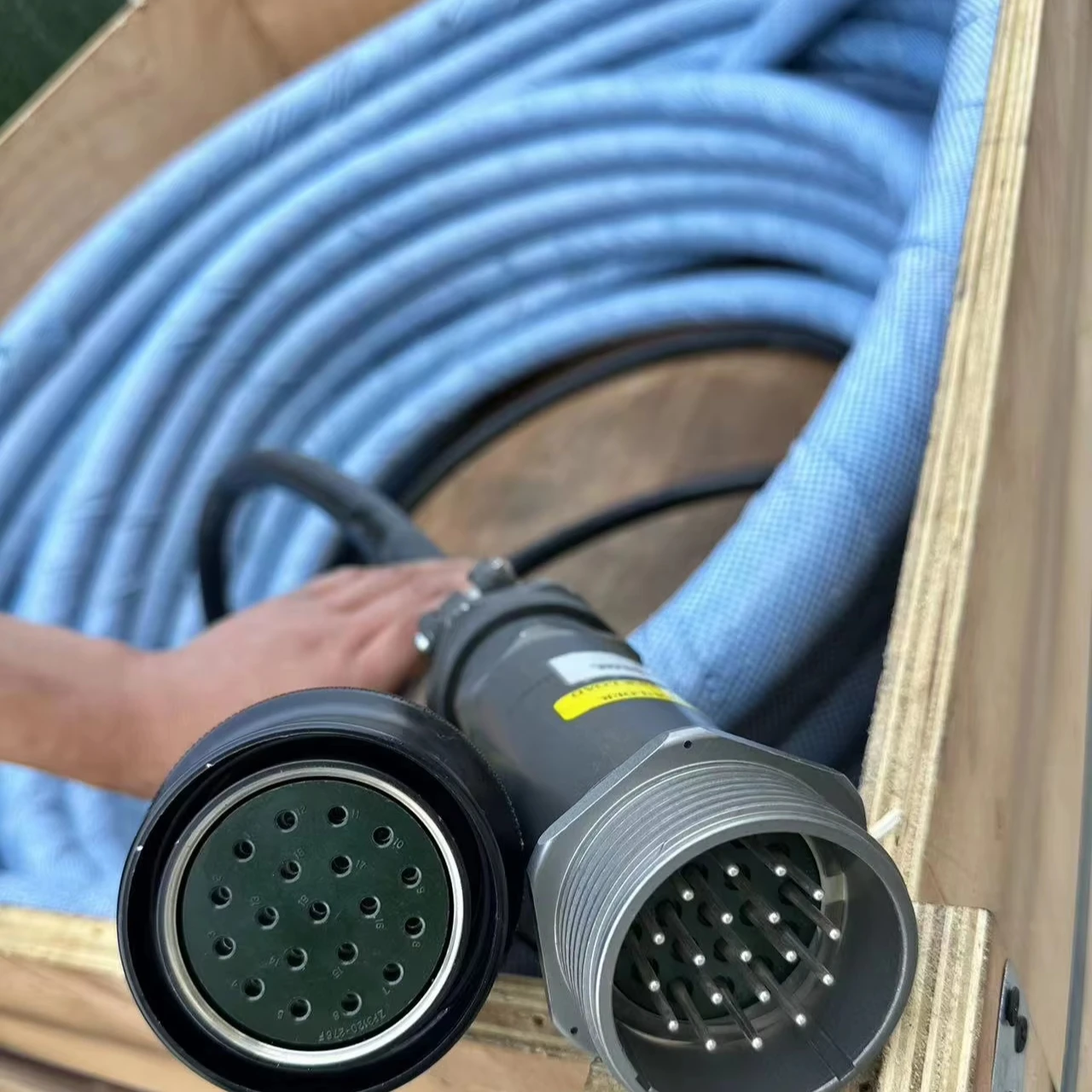 TDAAUX To p Drive Service Loops Cable and Power Connector Oilfield Applicable with Pump Motor Bearing Engine