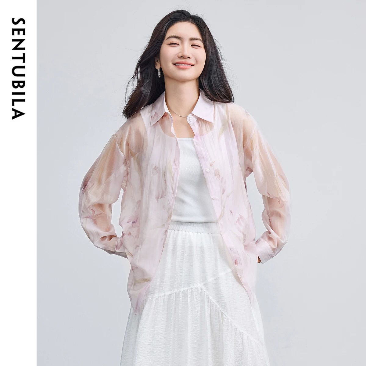 

SENTUBILA 2025 Women's Summer Shirts Back Hollow Blouses Tie Straps Lapel Long Sleeve Loose And Light Sunshade Shirt W52CI2268
