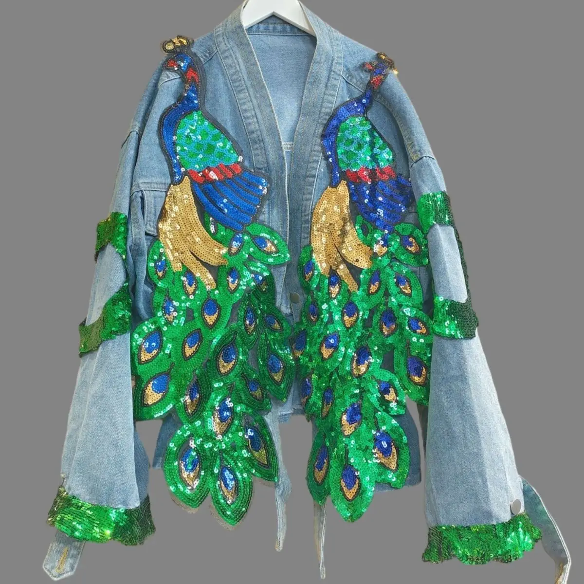 Women V-neck 3D Peacock Sequined Embroidery Jean Coat Autumn Animal Beaded Denim Jacket Shiny Streetwear Cardigan Tops Jaqueta