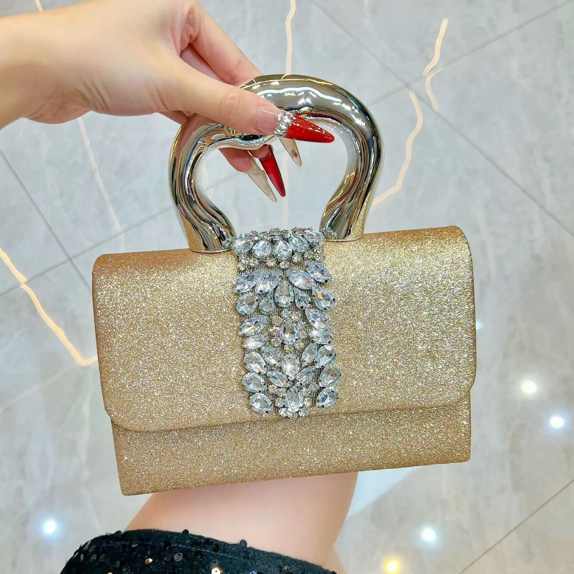 Bright Diamond-Encrusted Temperament Handbag Women's Light Luxury Dinner Bag Chain High-End Messenger Bag