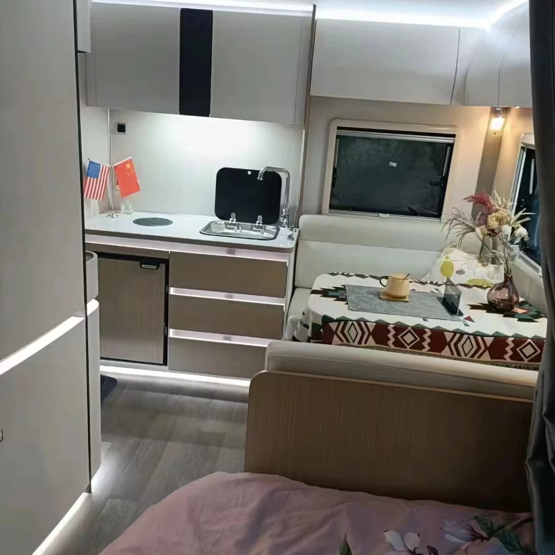 Hot Sale  Luxury Trailer RV New Camping Caravan Travel Trailer