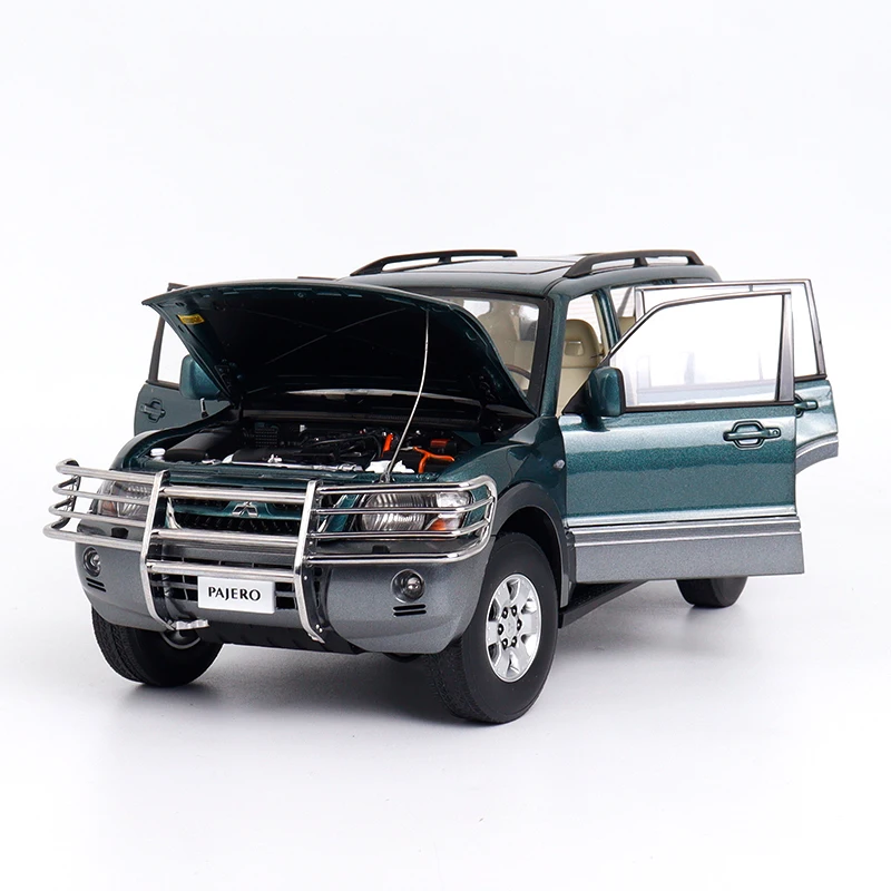 Mitsubishi Pajero V73 Alloy Car Model with Fully Openable Doors, Collectible Leather-Trimmed Spare Tire, Yc 1:18 Die-Cast Metal Scale Static Miniature Model, Adult Toy, Boys' Birthday Gift