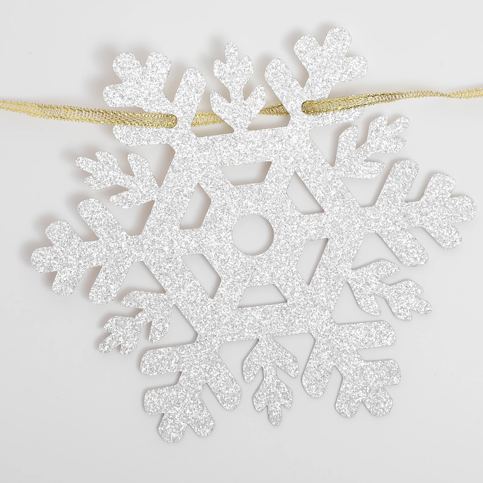 

1Set Happy New Year Banner Garland Premium Paper Hanging Decoration with Cake Topper for 2024 Party Favors Festive Scene Layout