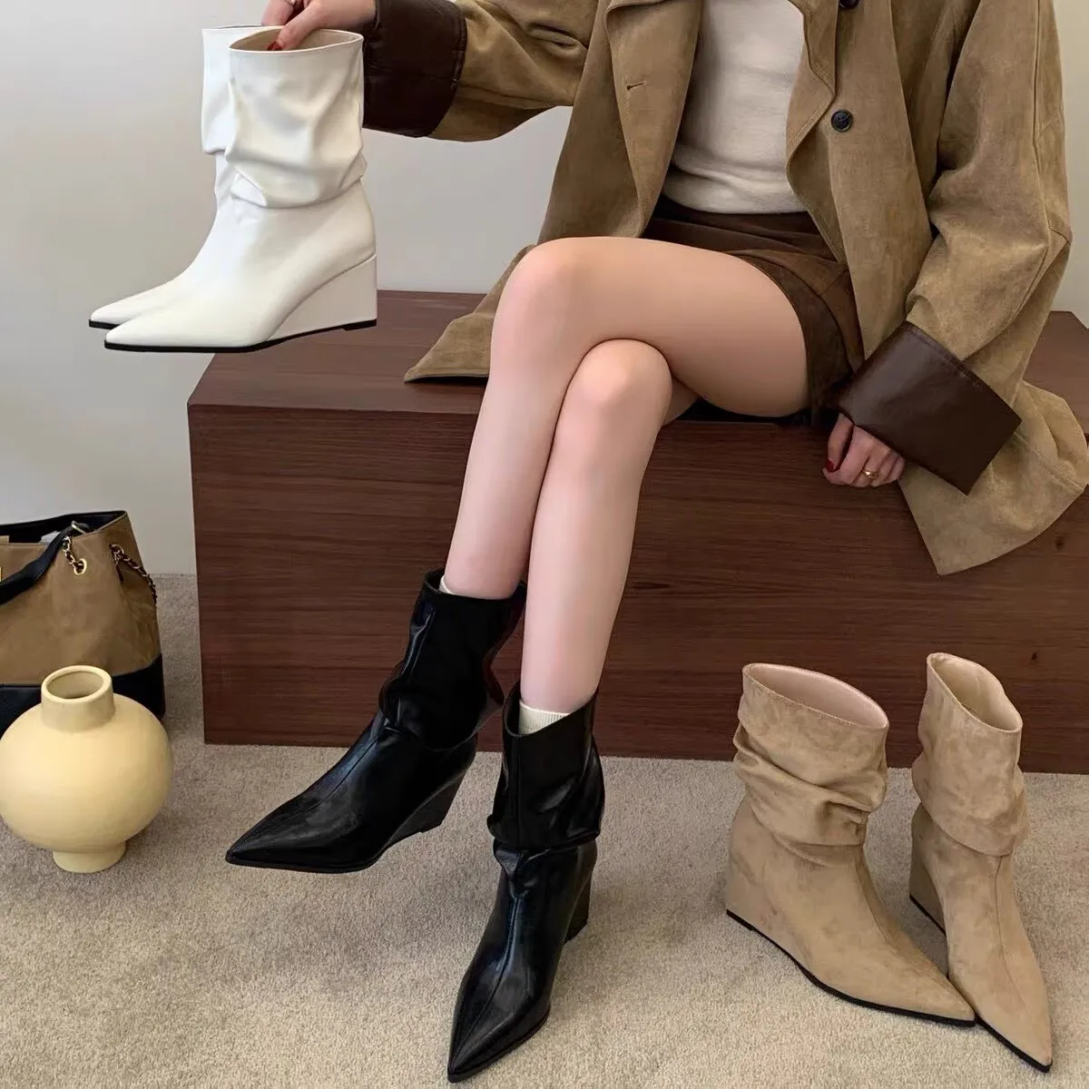 Herbst/Winter Damen Vintage Stiefeletten mit spitzer Zehenpartie und Keilabsatz aus Wildleder, modische, elegante Party-Kurzstiefeletten, Zapatos De Mujer