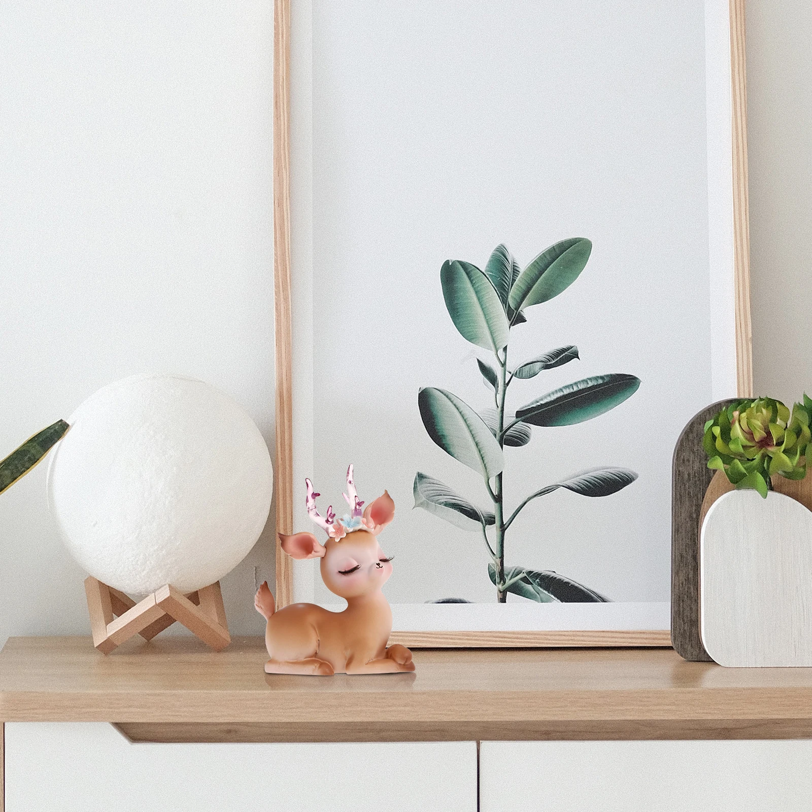 

Adorable Resin Deer Decorative Piece for Room Garden Desk Car Use Exquisite Animal Ornament Ideal Gift for Friends Family Home