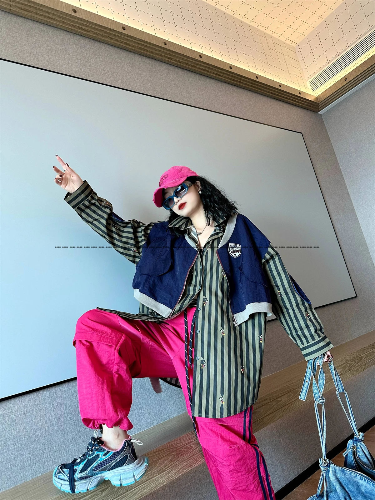 High-end Loose Striped Shirt for Women Mid-length Boy Friend Style Oversized Cartoon Patch Polo Neck Long Sleeve Shirt for Women