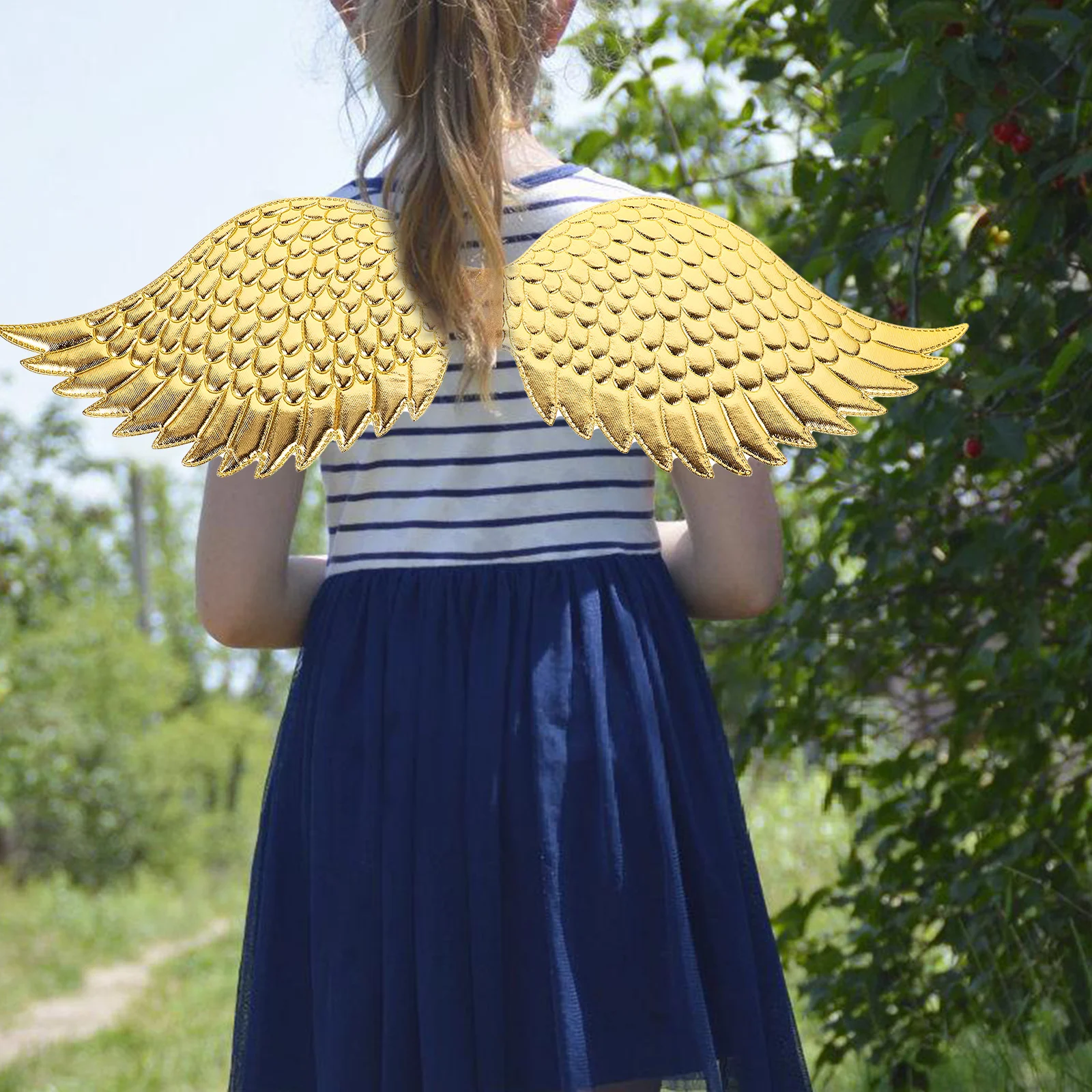 

2Pcs Large Golden Angel Wing Prop Eye-Catching Stage Performance Costume Accessory for Halloween Prom Masquerade Festival