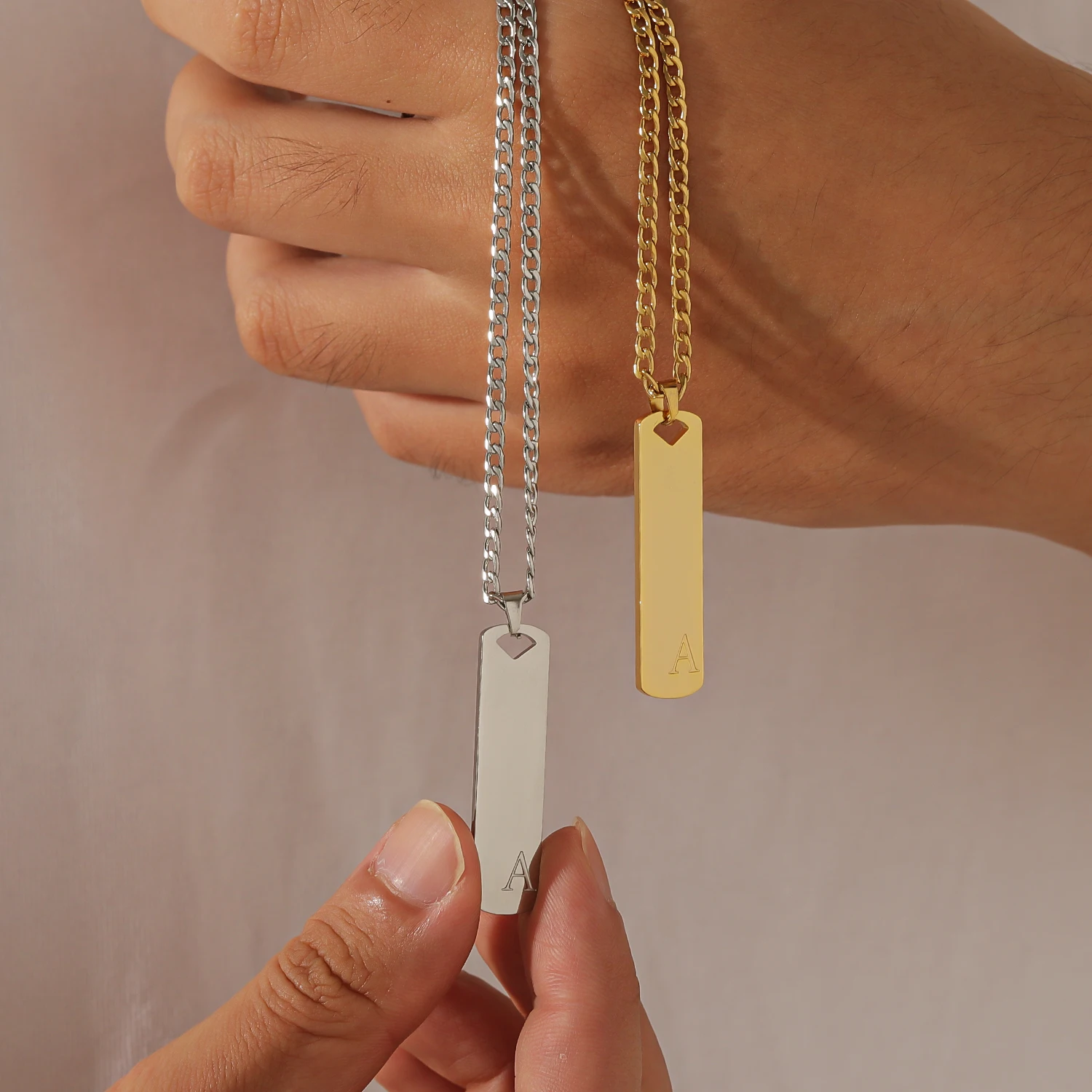 قلادة مخصصة لصور العين - رمز الموسيقى المحفور الشخصي والنص على هدية مجوهرات على قلادة مربعة من الفولاذ المقاوم للصدأ