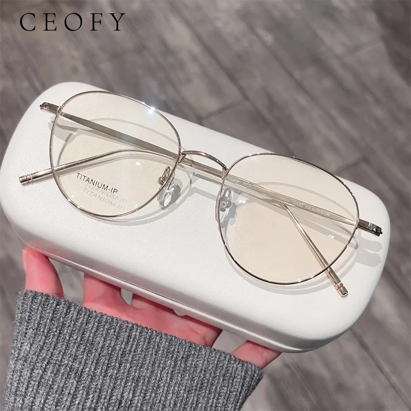 

Ceofy Men Women Titanium High Quality Eyeglasses Frame Ultra-Light Myopia Optical Prescription Glasses Frame New Men Eyewear