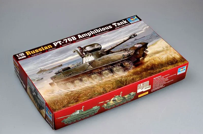 Trumpeter Military assemblato Combat Vehicle Model Kit 00381 Russian PT-76B Light anfibio Tank 1/35