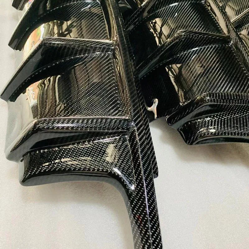 Suitable for Cadillac CT6 rear lip modification, rear bumper carbon fiber/PP glossy black new product launched scratch resistant