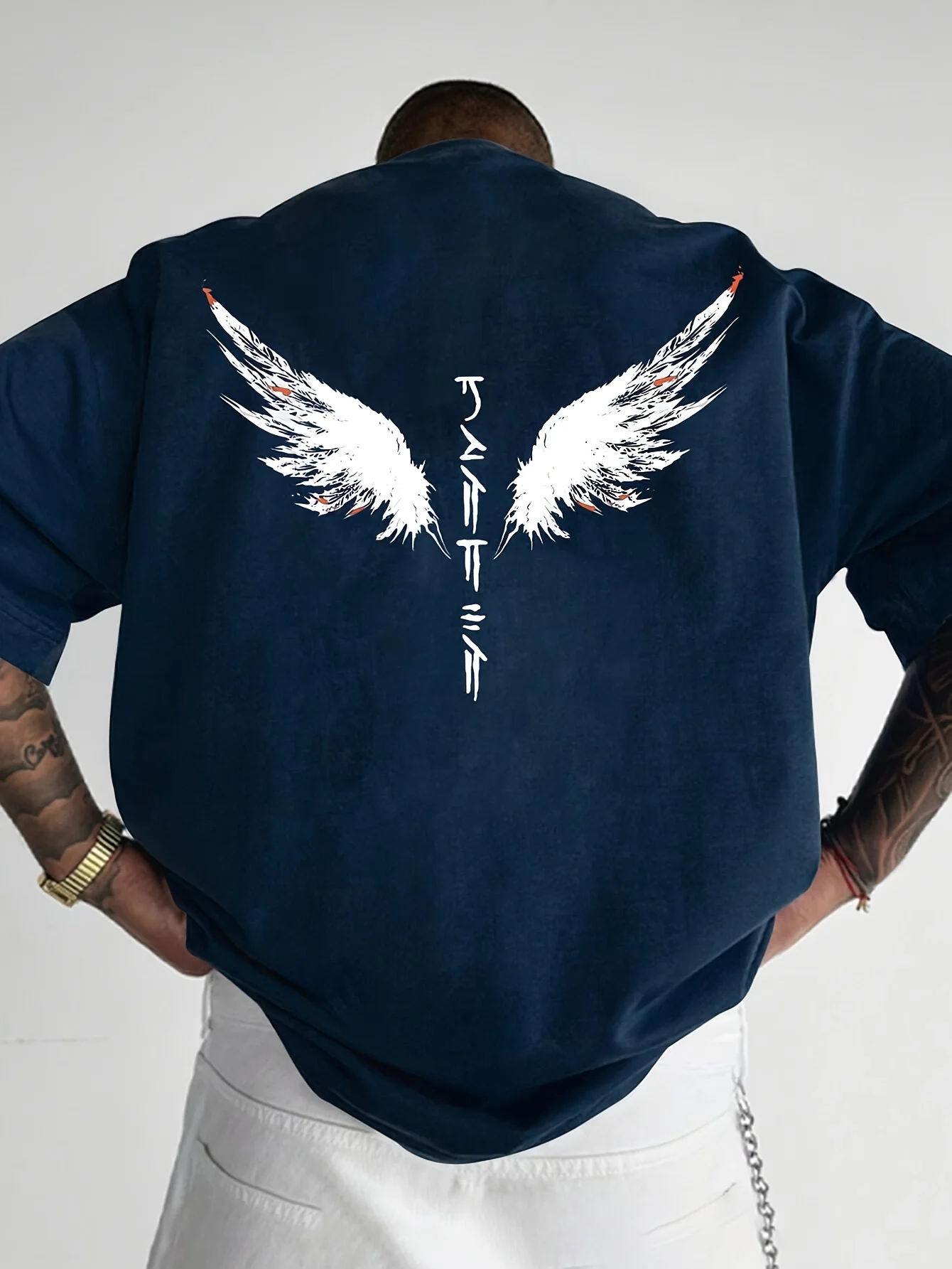 Summer Men's Casual Short-sleeved T-shirt Eye-catching Wing Pattern Print Round Neckline Design Suitable Breathable 100% Cotton