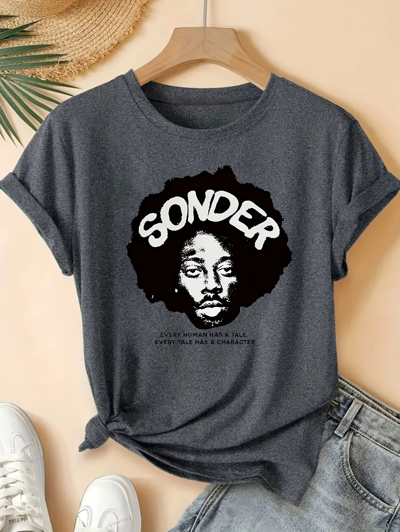 Young Men Women's SONDER Art Portrait Printed T-Shirt Uniquely Designed in a Minimalist Style Short-Sleeved for All Seasons