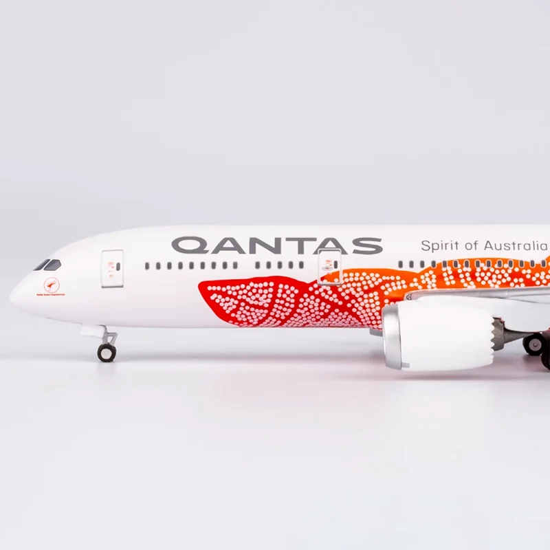 NGlite Diecast 1:400 Scale Qantas B787-9 VH-ZND Aircraft Simulation Alloy Finished Souvenir Collection Toy Decoration Gift