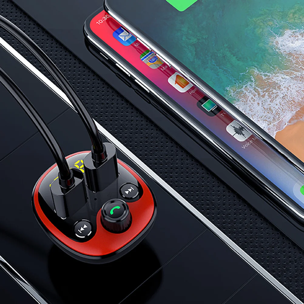 سيارة مزدوجة USB Mp3 Fm الارسال شاشة LCD حمراء تدعم U USB مشغل موسيقى تلقائي إلغاء الضوضاء