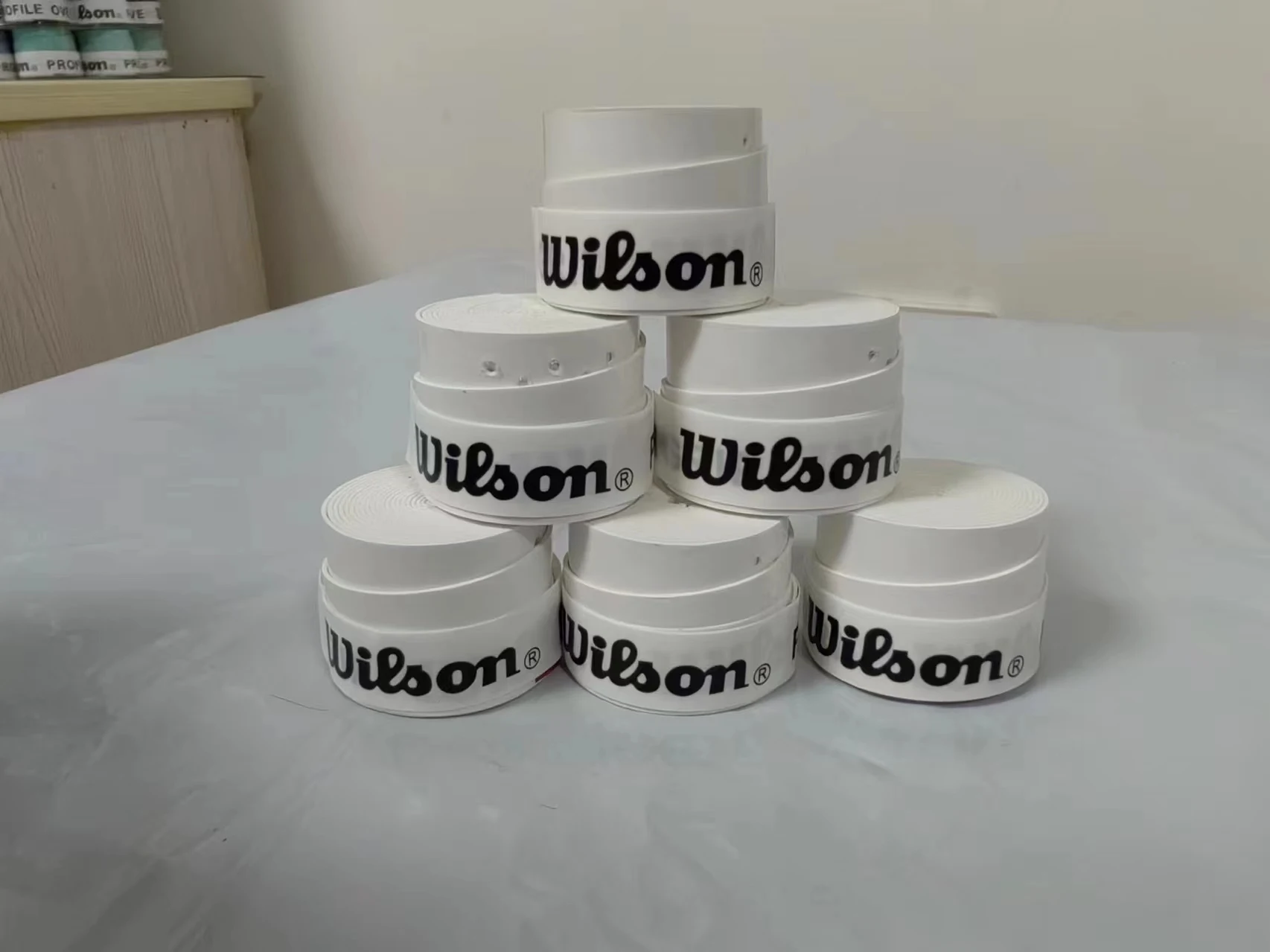 Wilson-empuñaduras antideslizantes para raqueta de tenis, cinta de agarre de absorción de impacto, accesorios de entrenamiento, 15/30/60 Original