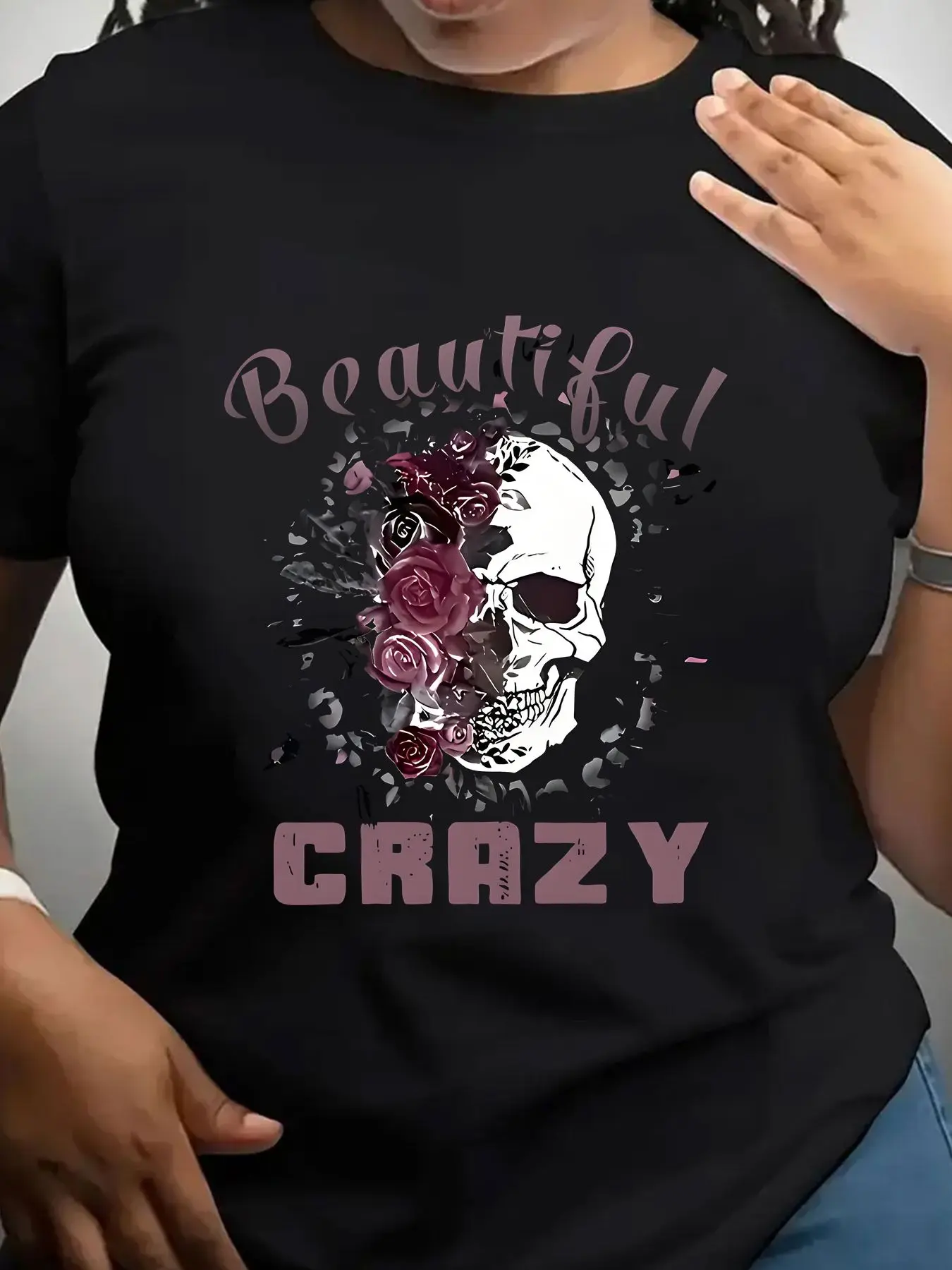 Women's Trendy Crew Neck T-Shirt Beautiful Crazy Skull Rose Print Suitable for Casual Sportswear