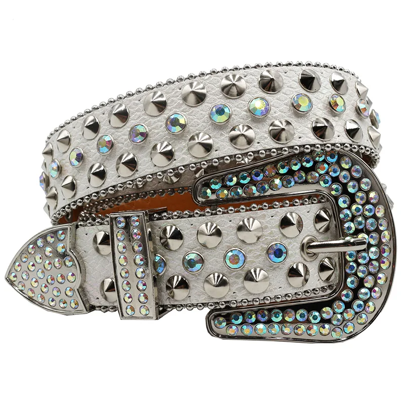 イタリアブランドデザイナーのリベットベルト、メンズファッション、ソフトレザー、ラインストーンベルト、ダイヤモンドスタッズ付きウエストバンド、レディーススパイクストラップオン