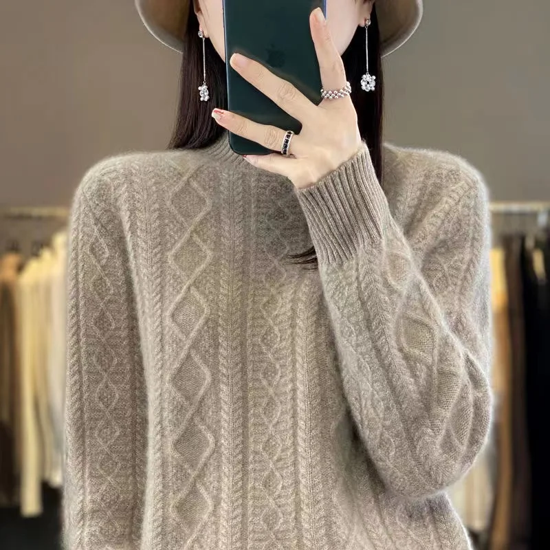 Women\'s pullover cashmere sweater autumn and winter long sleeved knitted sweater top thickened long sleeved sweater