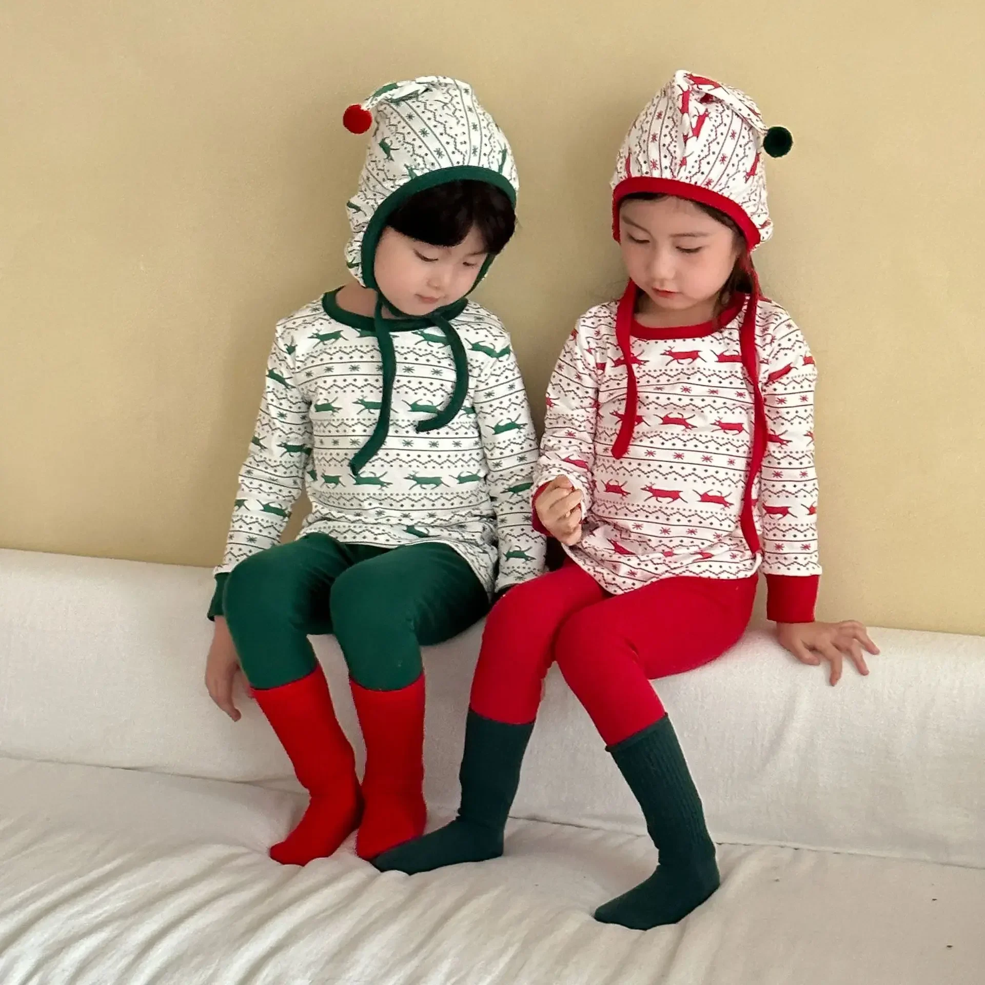 

2025 Christmas 1-8Y Kids Warm Pajamas Sets Toddler Festive Print Long Sleeve Top Pants with Hooded Hat Children Homewear Outfit