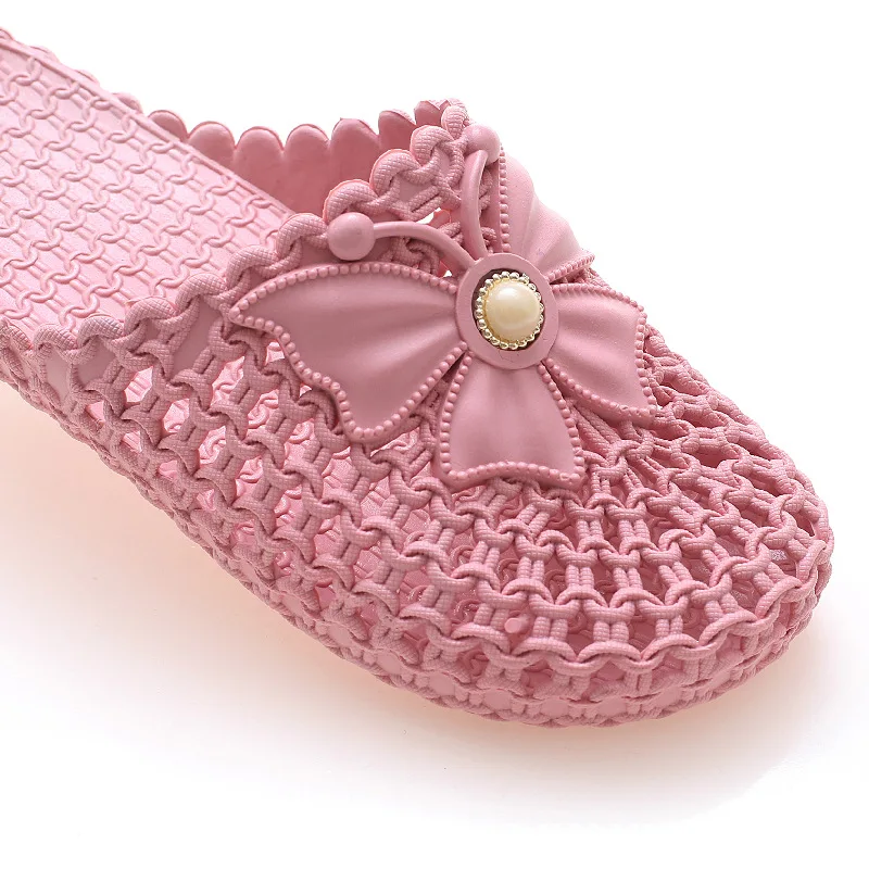 Women Hollow Out Closed Toe Versatile Slippers Summer Non Slip Soft Sole Bow Pearl Decor Casual Slides Indoor Outdoor Beach Wear