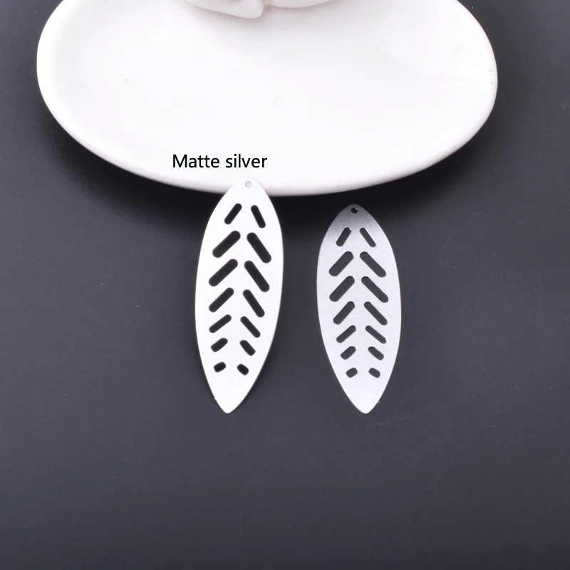 10 Stück AB8144 Messing-Filigran-Anhänger mit langen Blättern, bunte Ohrringe, Anhänger für DIY-Schmuckherstellung – Detail 7