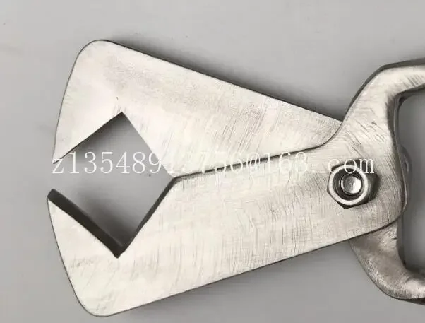 K-Shaped Glass Blowing Cutting Tool - alternate angle