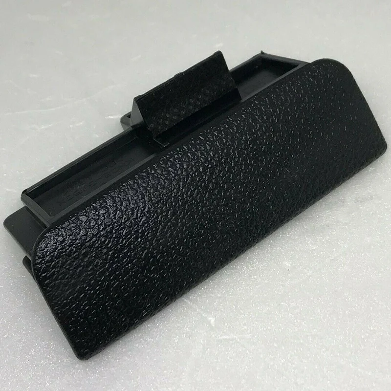 84560กล่องถุงมือ1F100WK ลูกบิดประกอบสีดำสำหรับ2005-2009 Kia Sportage