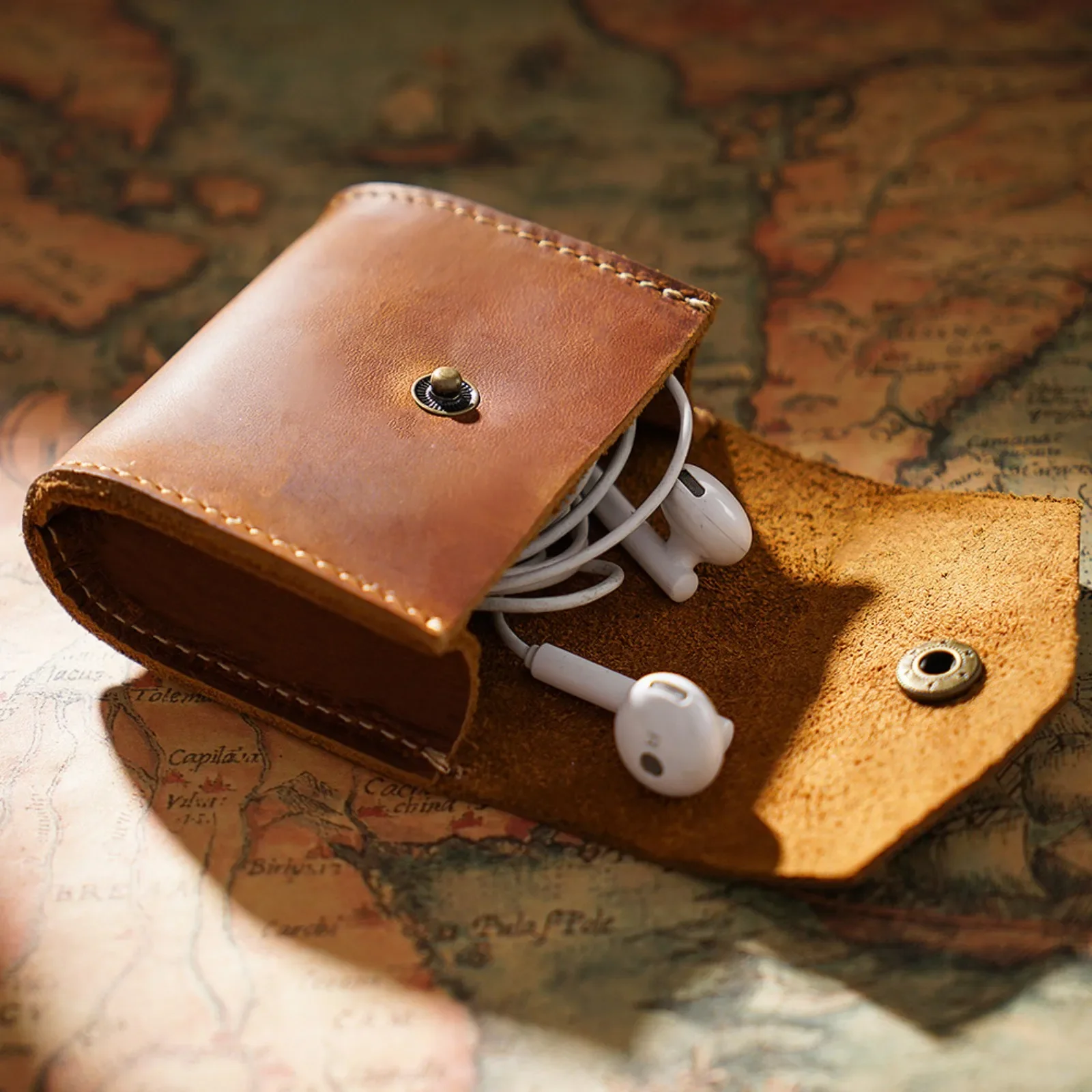 Genuine Leather Mini Coin Purse for Men Women Vintage Leather Handmade Small Wallet Portable Snap Pocket Change Holder Pouch
