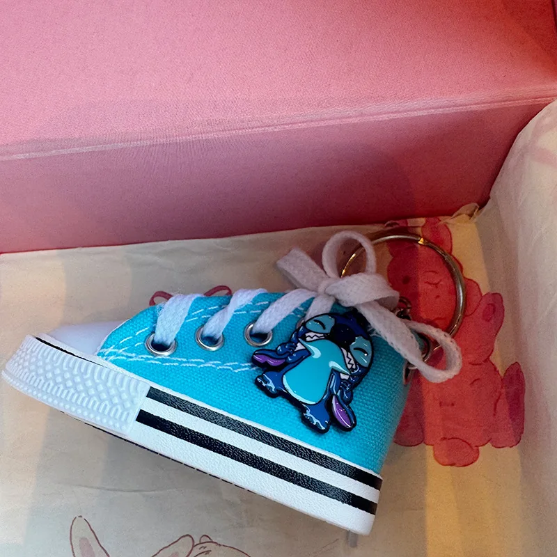 ديزني الإبداعية حذاء قماش المفاتيح غرزة الكرتون الرسوم المتحركة سيارة مفتاح سلسلة زوجين حقيبة قلادة الديكور هدية للأطفال