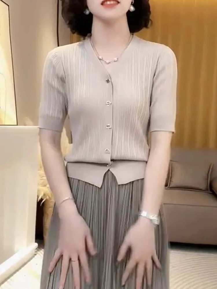 

Faionable Color Simple V-Ne Ice Silk Трикотажная летняя повседневная универсальная основа для похудения irt Soft ort Sve Top