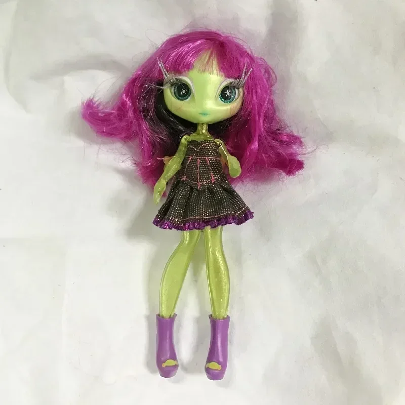 Una Verse Monsters Doll Toy Girl Birthday Gift Novi Stars MGA Doll Long Hair 20cm With Clothes DIY Doll Toy Birthday Gifts