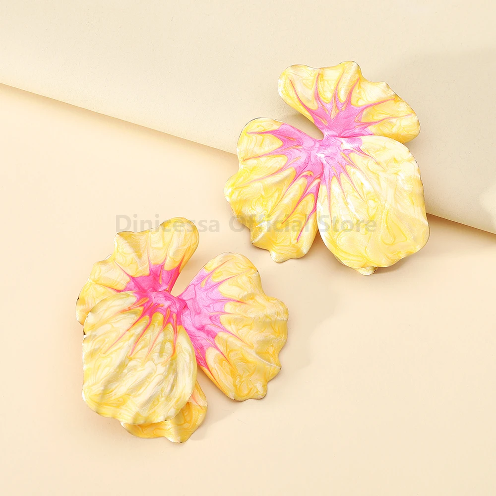 Luxury Exaggerated Enamel Metal Flower Petals Big Stud Earrings For Women Trendy Design Elegant Charming Wedding Party Jewelry