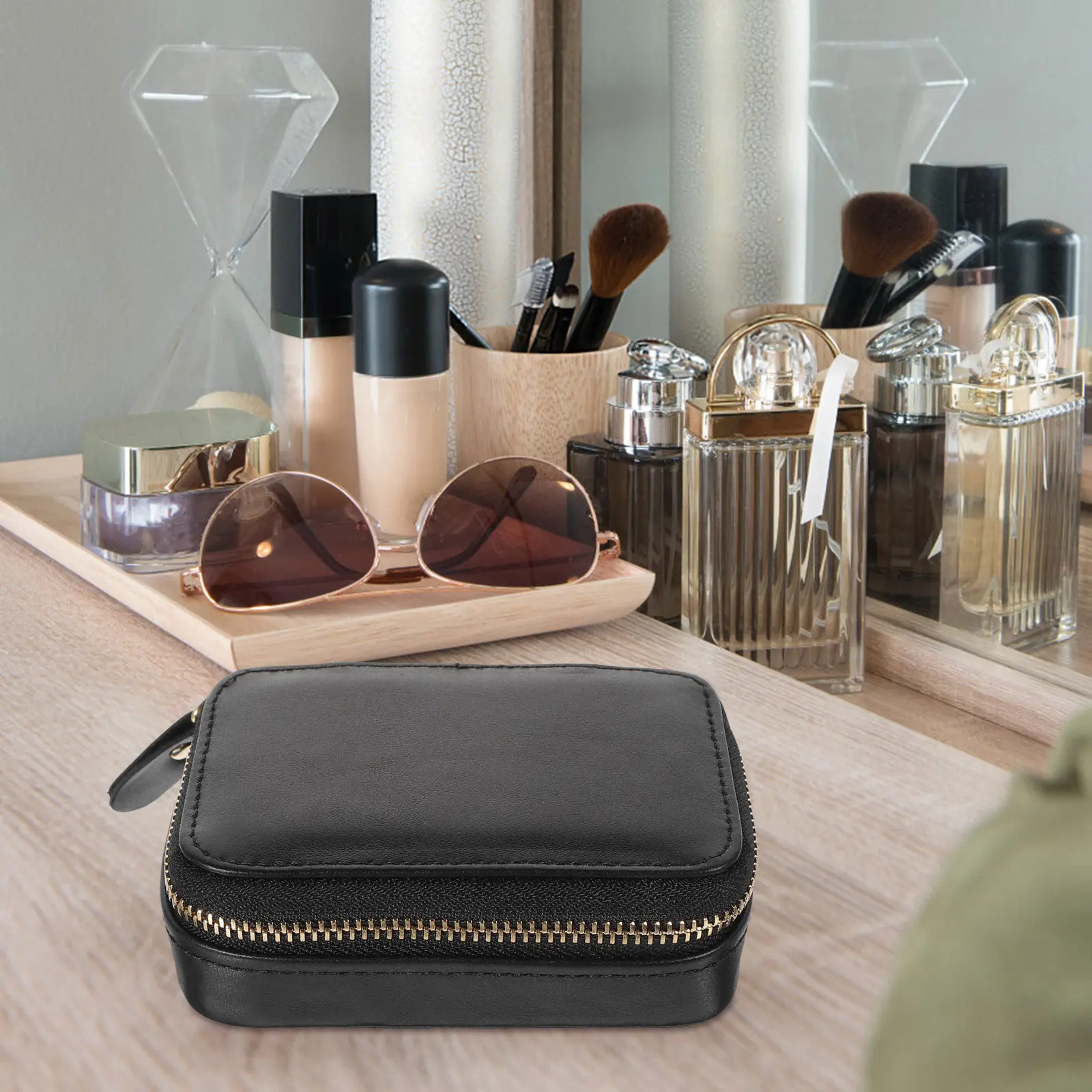 

Lipstick Mirror Bag Small Portable Makeup Pouch Premium Storage Case for Travel Outdoor Use Easy Carry Organized Design