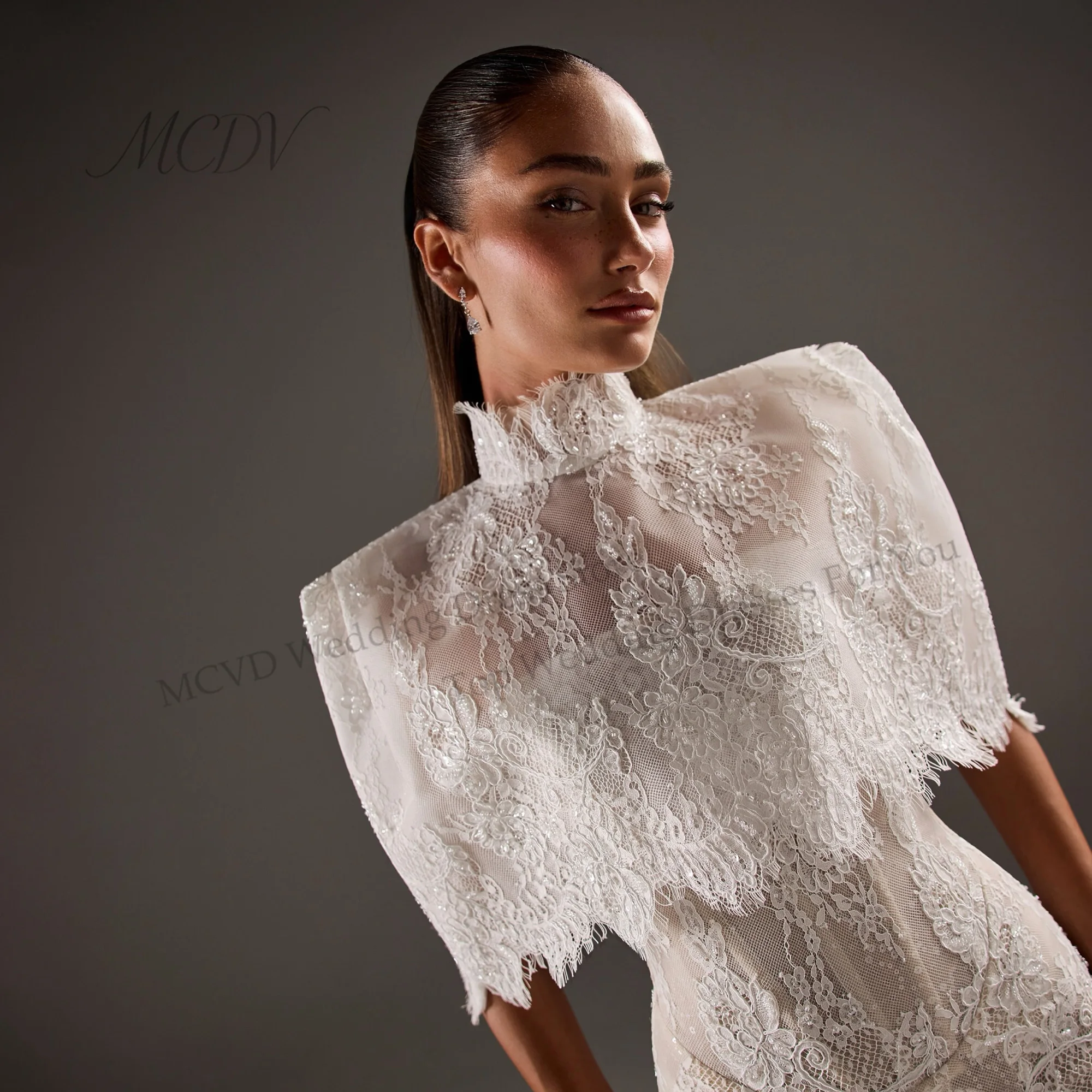 Elegant High Neck Lace Mermaid Wedding Dress With Cape Vintage Floral Lace Bridal Gown Sheath Fitted Wedding Dresses Customized