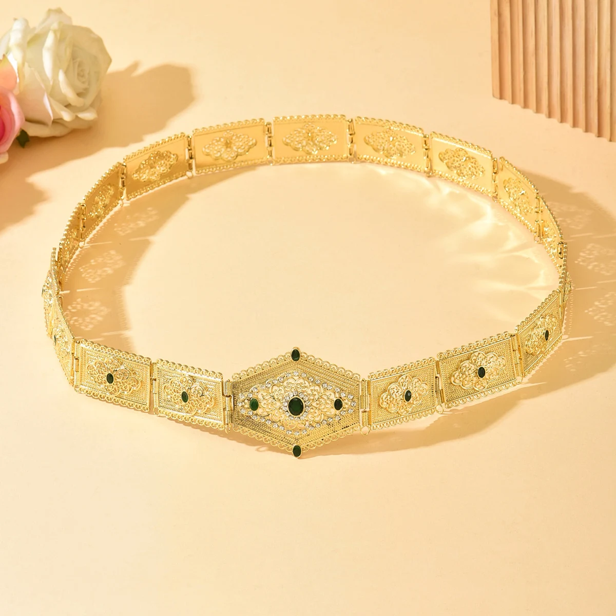 حزام زفاف مطلي بالذهب معدن ذهبي سلسلة جسم نسائية نمط المحكمة منحوتة فستان الزفاف سلسلة الخصر مجوهرات