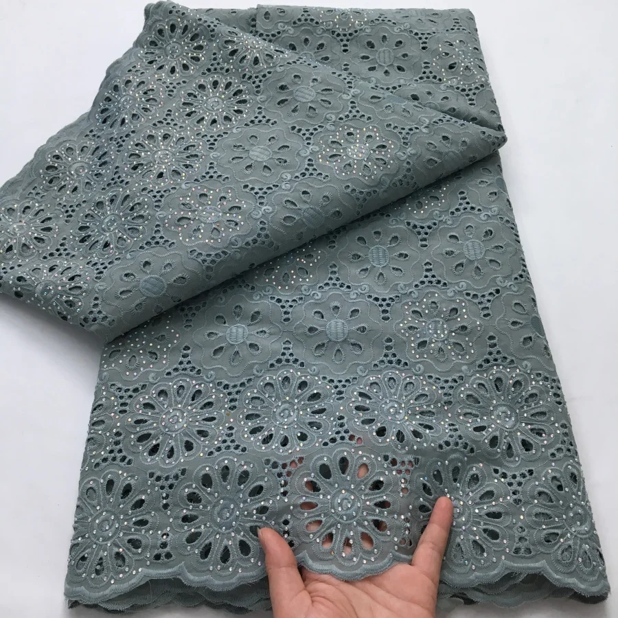 Tela de encaje de algodón seco africano 2025, tela de encaje de gasa suiza  africana bordada con diamantes de imitación de alta calidad para vestido de  novia A4312 / Telas y accesorios, image size:900x900