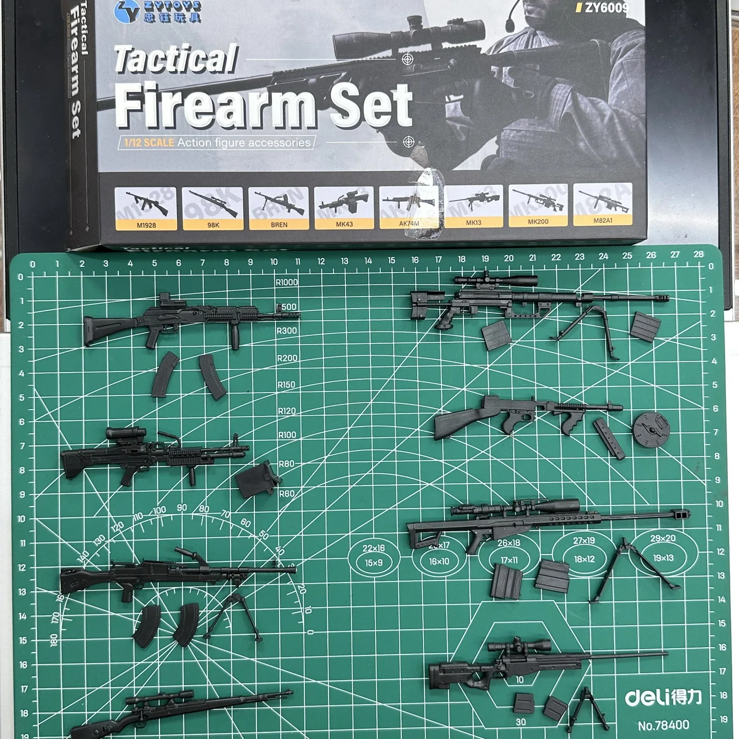 

1/12 Soldier 8pcs/set Pistol m1928 98k bren mk43 m200 mk13 ak74m Plastic Model For 6inch Action FigureMobile Suit Girl Phicen
