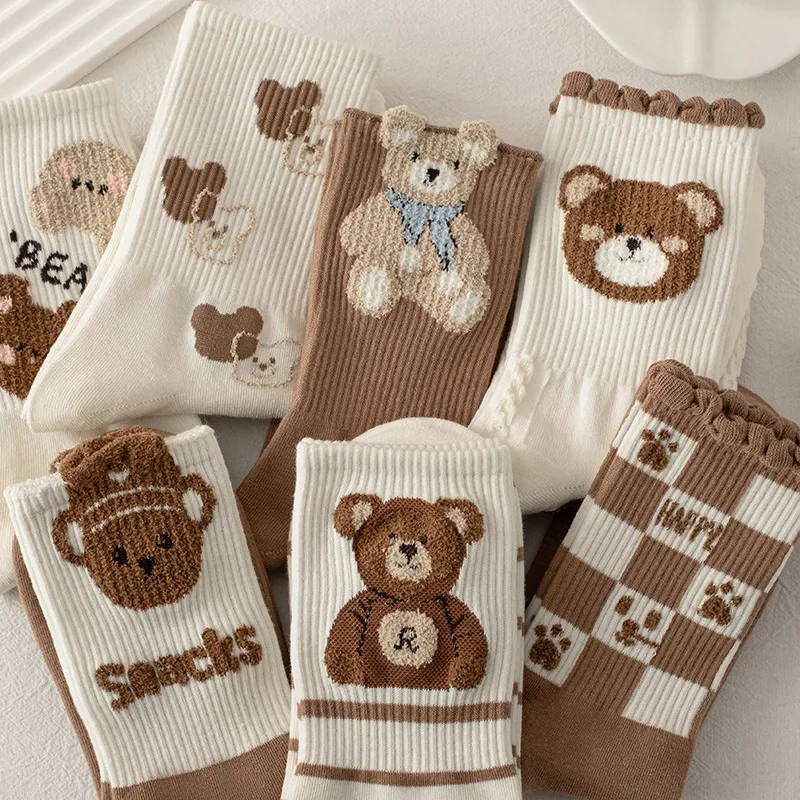 

Cute Women Socks Cotton Animal Print Autumn Winter Ladies Sock Fashion Cute Bear Harajuku Gift Sock For Girls