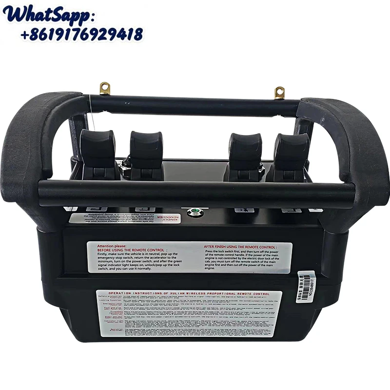 

Black Clutch Motor Hydraulic Joysticks Wireless Remote Control for Crane