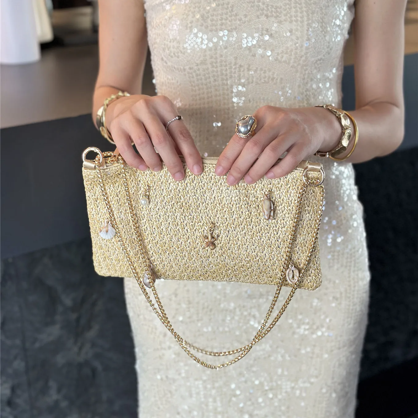 

Shell Appliques Grass Woven Shoulder Bag For Women French Casual Fashion Elegant Retro Rectangular Chain Crossbody Bags