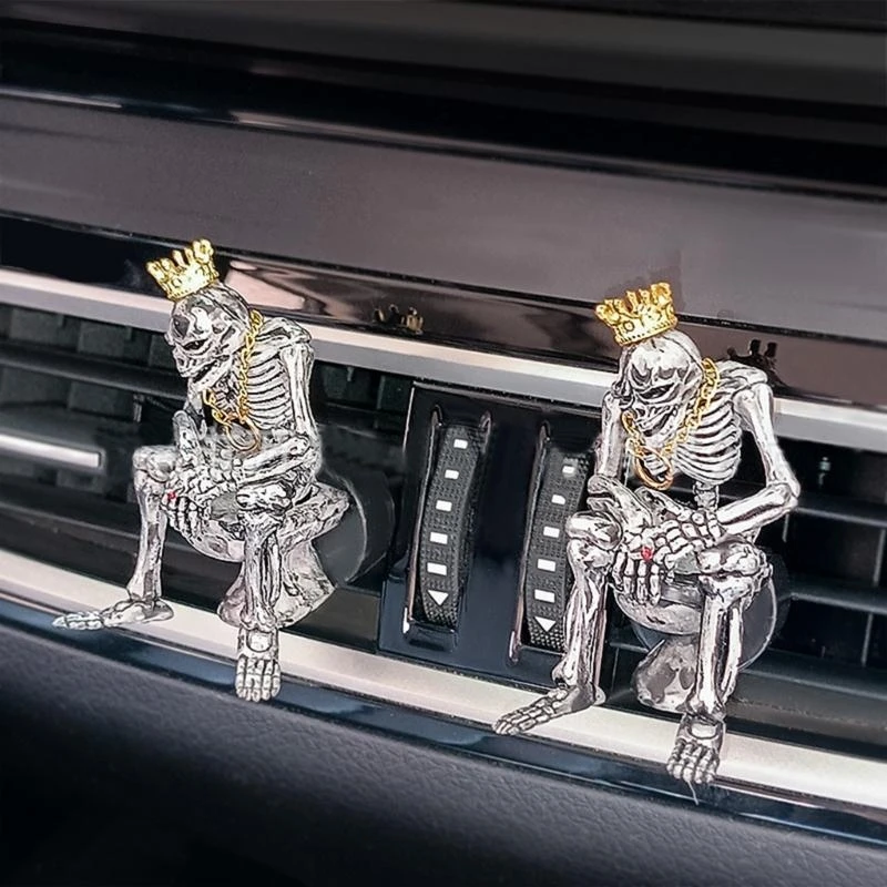 

1PC Punk Toilet Creative Keychain Skeleton Sitting on Toilet Retro Car Pendant Spoof Gift Accessories