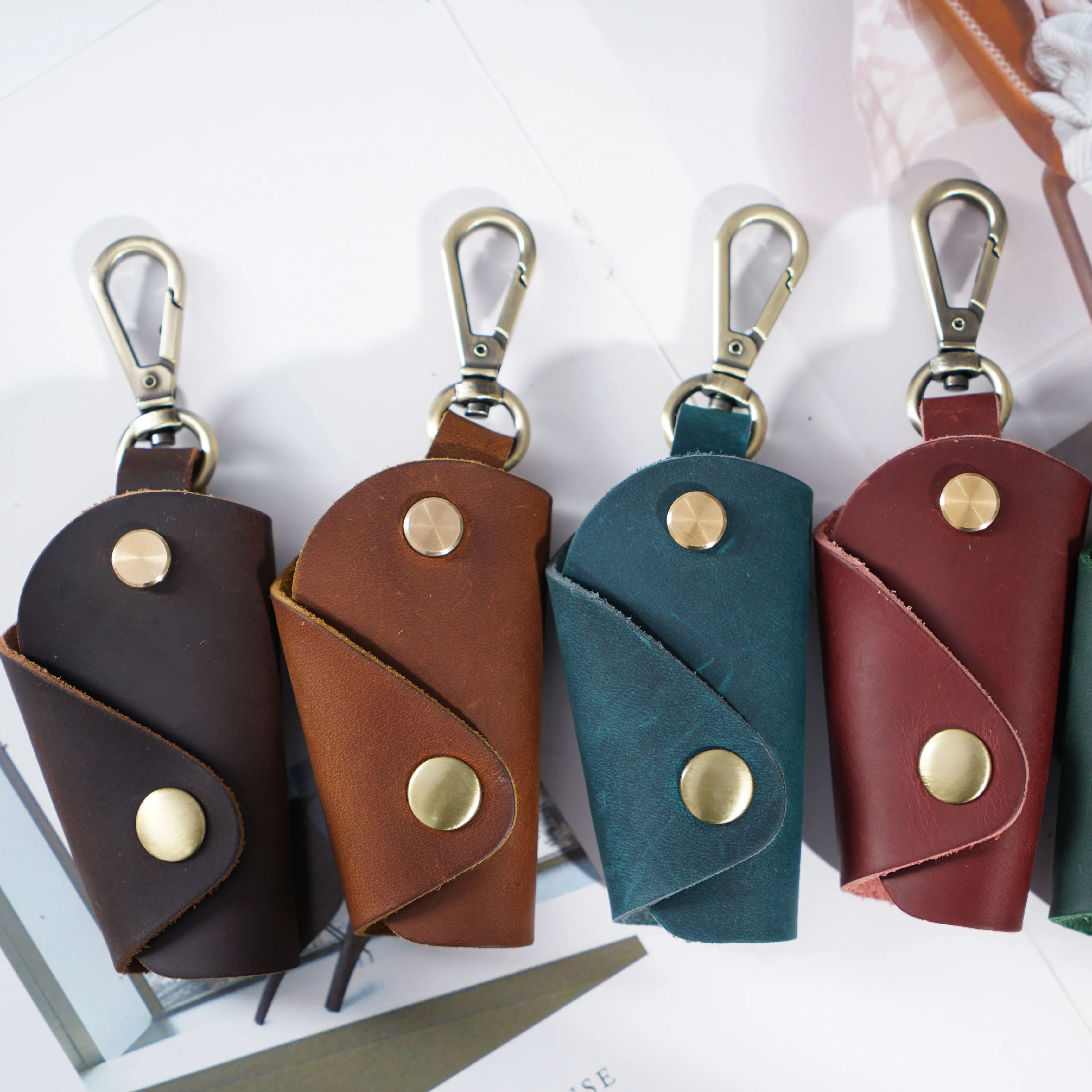 

Crazy Horse Leather Casual Vintage Key Bag Car Key Pouch Leather Key Clip Key Case Leather KeyChain Fob Organizer for Holding