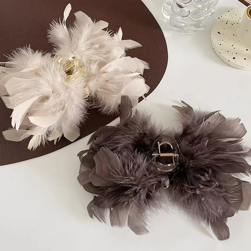 Korean Style Women's Fairy Ostrich Hair Shark Clip Feather Hairpin Fashionable Hair Accessories