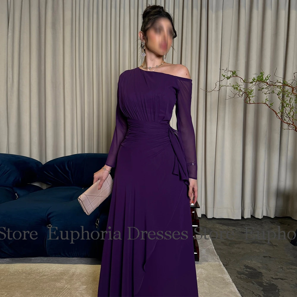 Vestidos de fiesta de Dubai Vestido de noche formal de gasa de una línea Púrpura Fuera del hombro Plisado Volantes fruncidos Vestido para ocasiones especiales Maxi